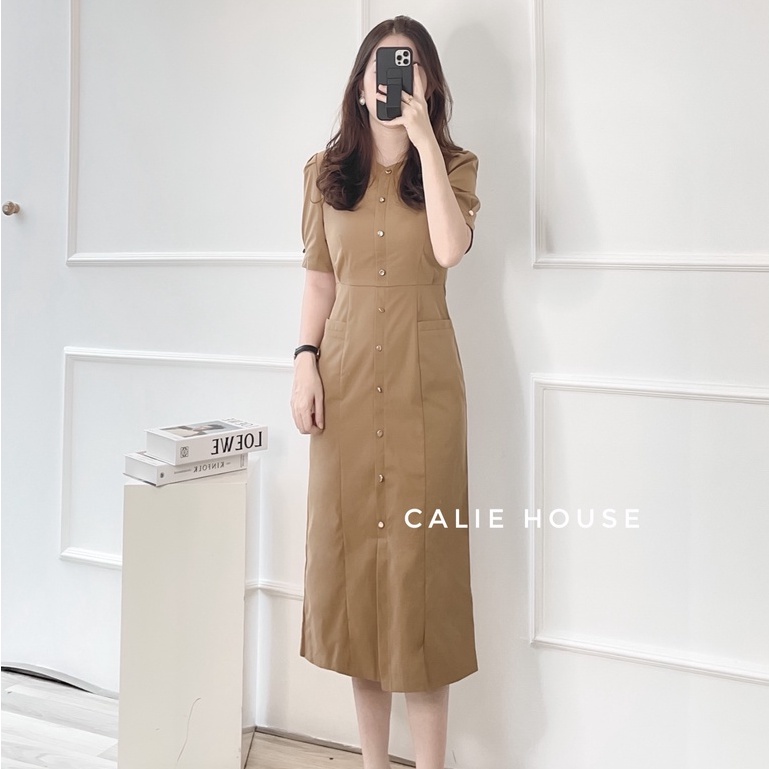 Đầm midi dài nữ tính cổ tròn tôn dáng đứng form đính cúc thời trang thanh lịch Calie House V465 | BigBuy360 - bigbuy360.vn