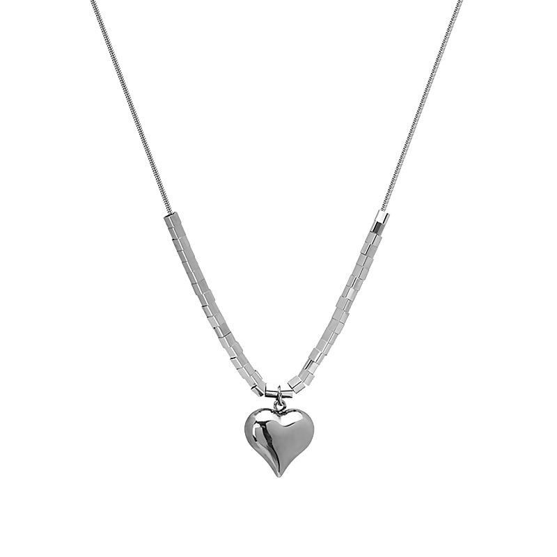 Vòng cổ Thép Titan Mặt Vuông Hình Trái Tim Ba Chiều Thời Trang