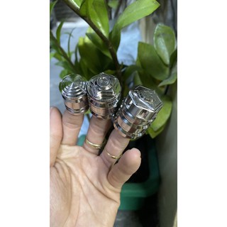 chụp giò đạp inox gắn xe máy