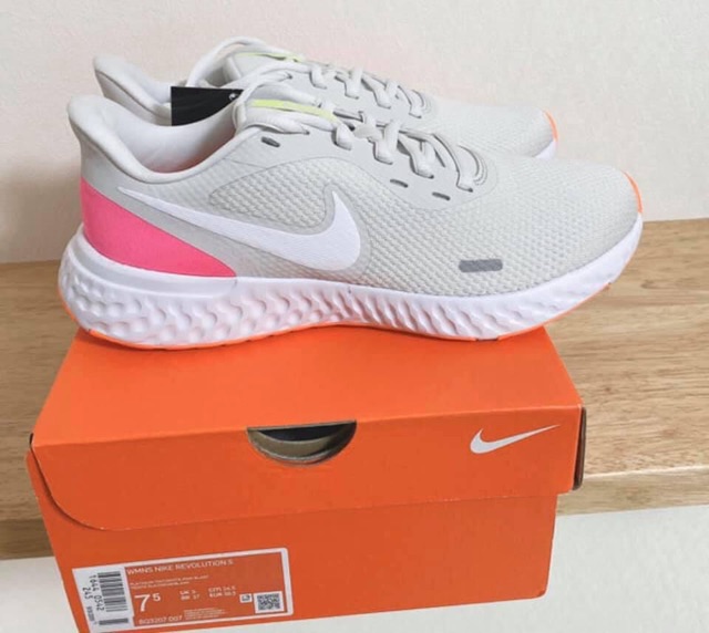 [ sẵn sz 37.5 dài chân 23,5 cm ] Giày chạy NIKE auth vợt sale