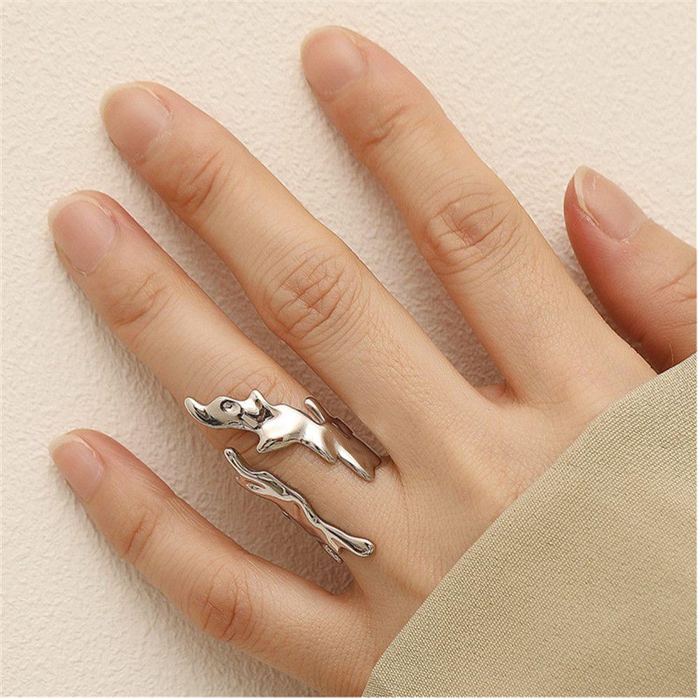 Nhẫn Kim Loại Hình Ngọn Lửa Độc Đáo