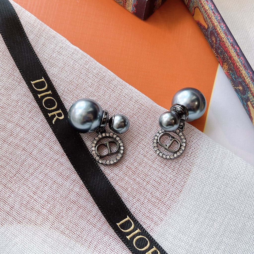 Bông Tai Dior Bằng Thép Titan Hình Chữ CD Thời Trang Cho Nữ