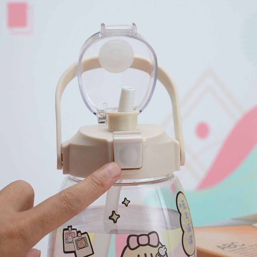 YIYU Bình Nước Bằng Nhựa Dung Tích Lớn Có Ống Hút Họa Tiết Dễ Thương Cho Mùa Hè