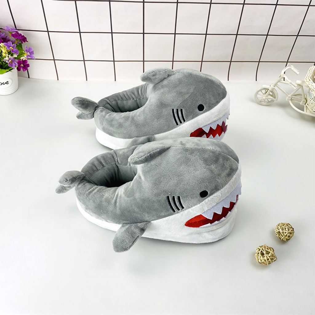 Dép bông dày phối lông mềm mại hình cá mập giữ ấm mùa đông dành cho nam và nữ