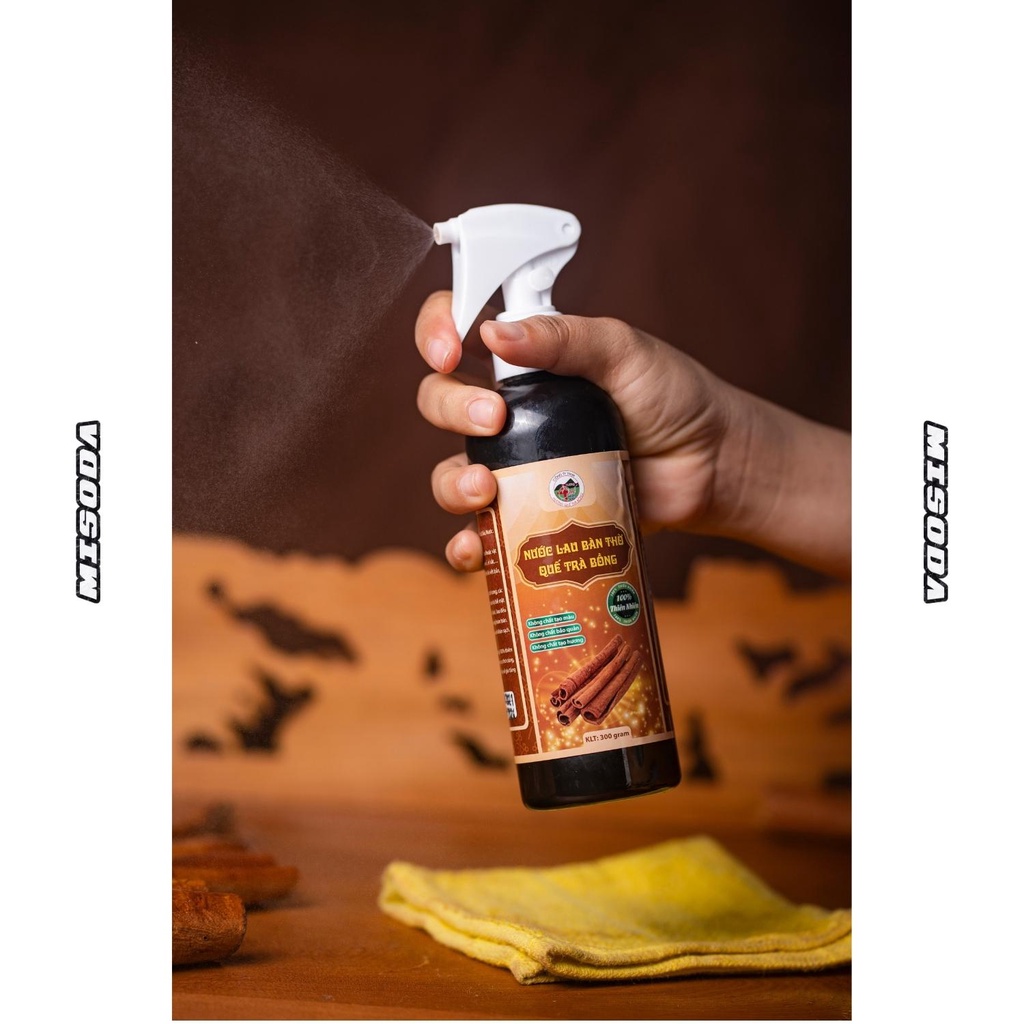 Nước lau bàn thờ Hương Quế Trà Bồng 300ml, giúp tẩy uế, mang lại vượng khí, tài lộc