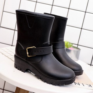 Giày boot nữ đi mưa màu đen chống thấm