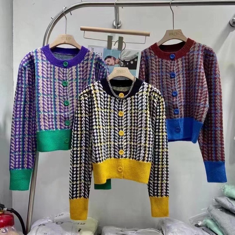 Áo len cadigan dáng ngắn có khuy cài kẻ caro thời trang trẻ trung