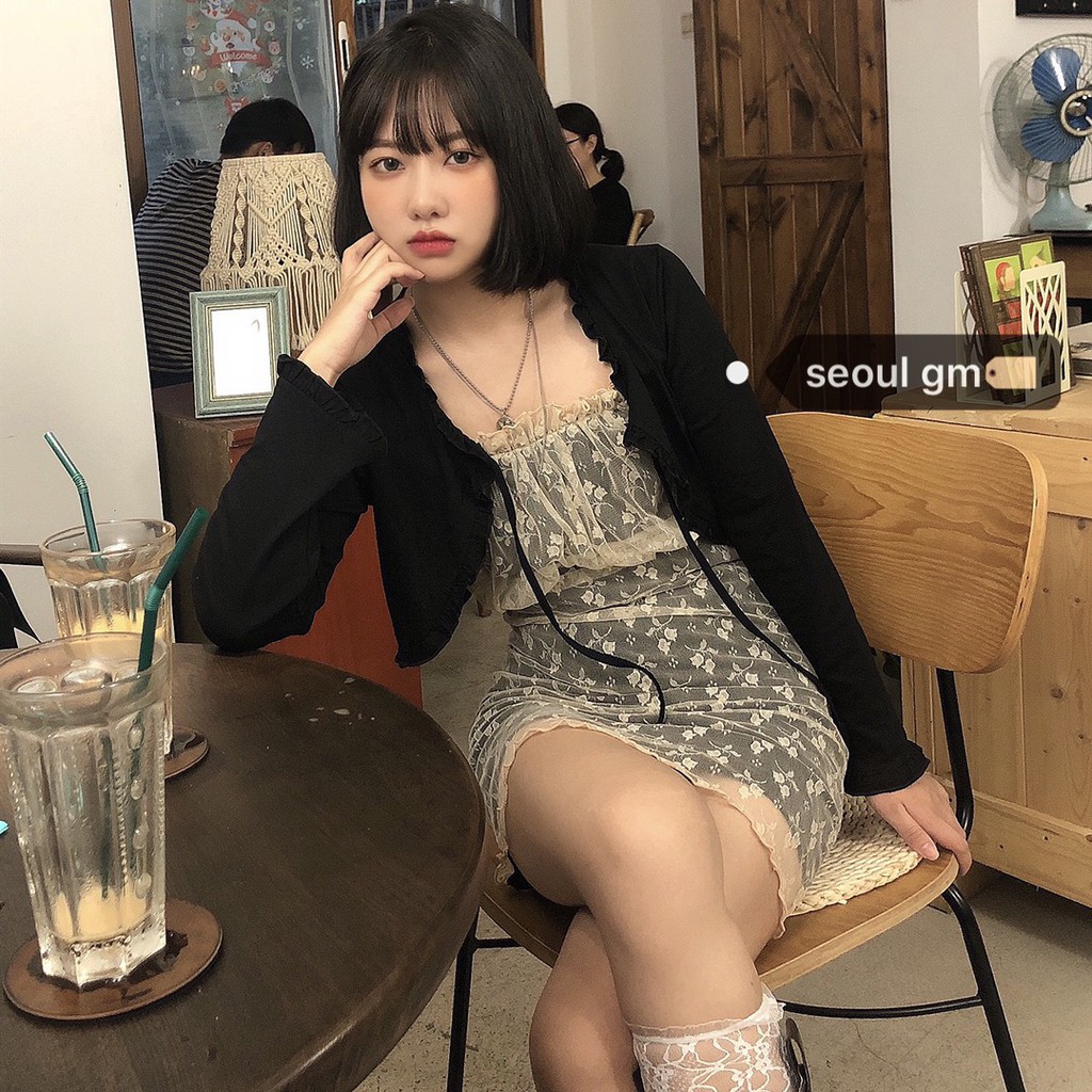(ORDER) Váy hai dây thun phối lưới ôm body+ Áo cardigan khoác ngoài style retro Hong Kong