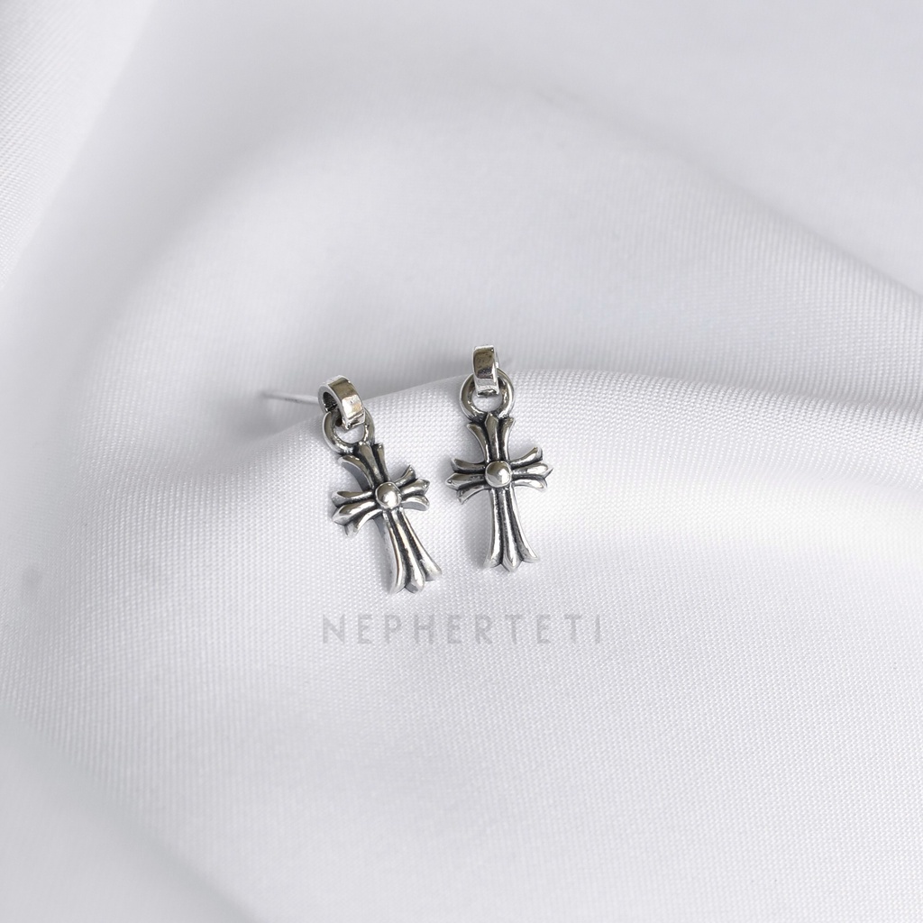 Khuyên tai bạc 925 mini - Khuyên charm thánh giá chrome unisex  - Nepherteti