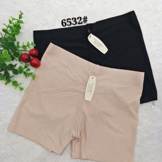 Quần đúc đùi trong váy thông hơi