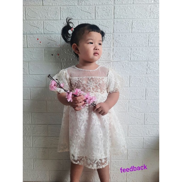 Váy ren trắng bé gái- Đầm công chúa cho bé chất ren thêu hoa mềm mại size 9 - 22ky