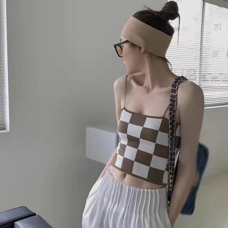 Áo croptop hai dây họa tiết sọc caro nhẹ nhàng thích hợp cho nữ