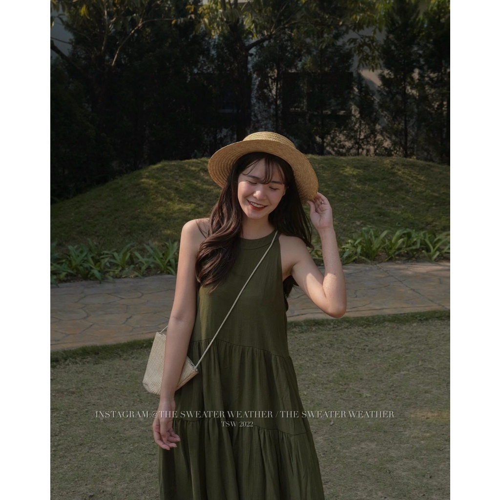 Váy kiểu nữ đi biển V.107, Váy maxi đũi xốp cổ yếm dáng babydoll xòe tầng cực xinh - Thời trang nữ Chấm Bi | BigBuy360 - bigbuy360.vn