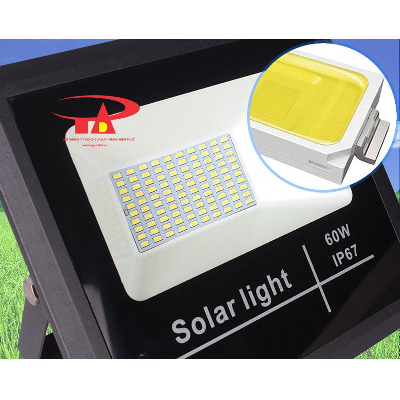 Solar Light 60W, Đèn pha năng lượng mặt trời (NÊN MUA) loại tốt, giá rẻ, chất lượng dùng chiếu sáng banner...