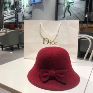 Mũ dạ nơ