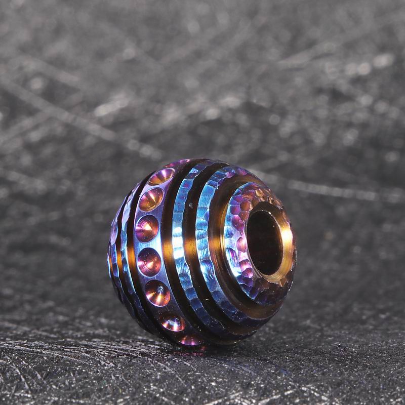 Móc Khóa Xe Hơi / Leo Núi Bằng Hợp Kim Titan Hình Ngọn Lửa Nhiều Màu