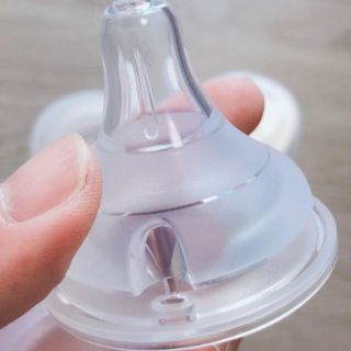 BÌNH SỮA MOYUUM 270ML(tùy chọn núm tyy)