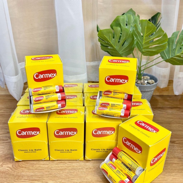 Son Dưỡng Dạng Thỏi Carmex Classic Lip Balm Medicated 4.25g SALE