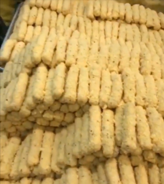 PHOMAI QUE HỘP 14 CHIẾC KIWI FOOD