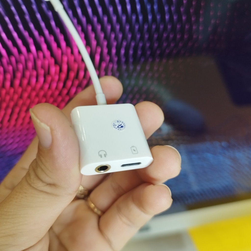 Jack chuyển đổi ra sạc và cổng 3.5mm cho IP bảo hành 6 tháng