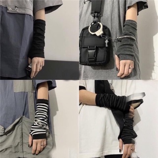 Bao tay cá tính xỏ ngón