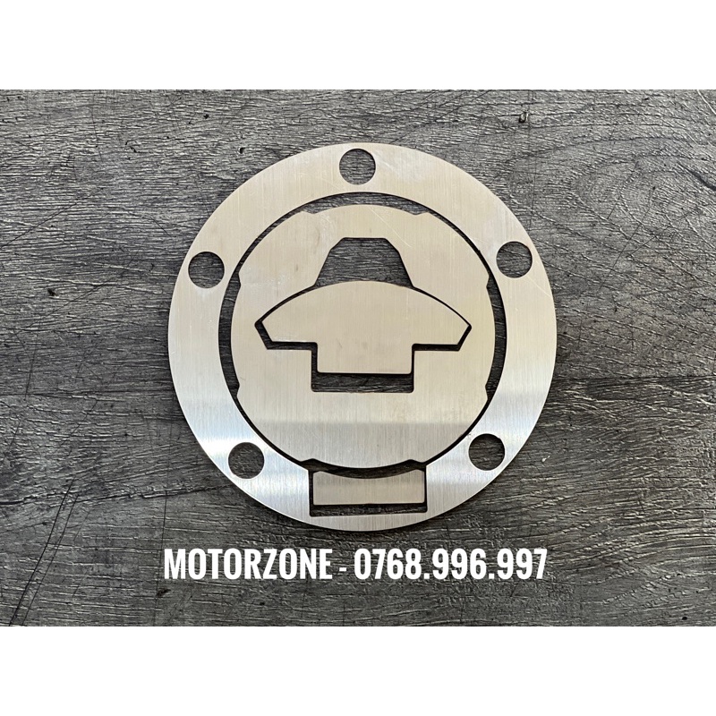 Dán nắp xăng CNC cho Yamaha R15
