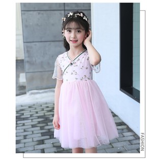 Đầm đắp chéo ngực cho bé