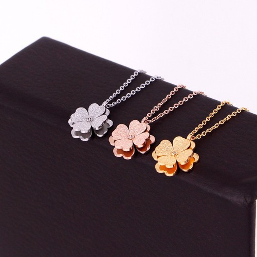 Dây Chuyền Cỏ 4 Lá Phun Cát Titan Ko Đen TT 3099