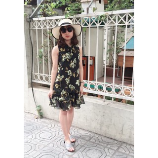Váy voan hoa cổ nơ.
