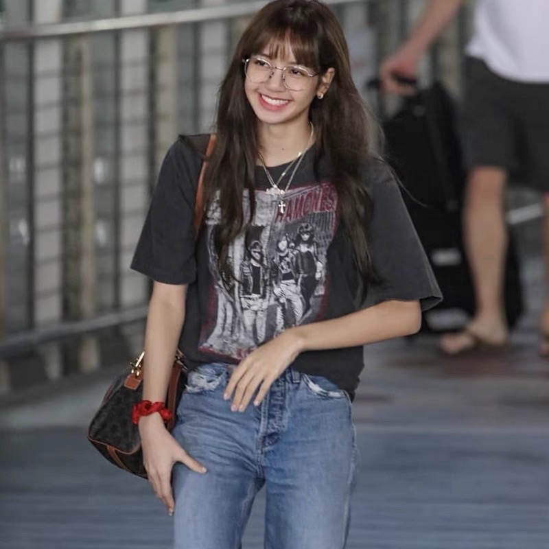 Áo thun/áo phông xám unisex giống Lisa Blackpink