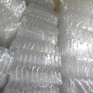 100 chai nhựa vuông,tròn