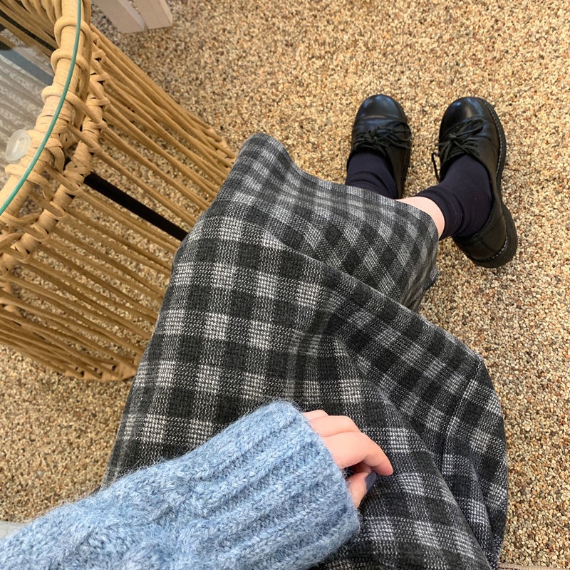 Chân váy dài qua gối lưng thun bằng len dày dặn họa tiết sọc caro phong cách Hàn Quốc cổ điển