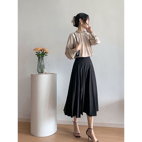 Áo sơ mi cổ xếp ly tay phồng