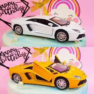 Siêu xe trang trí bánh kem size 16*7*7cm