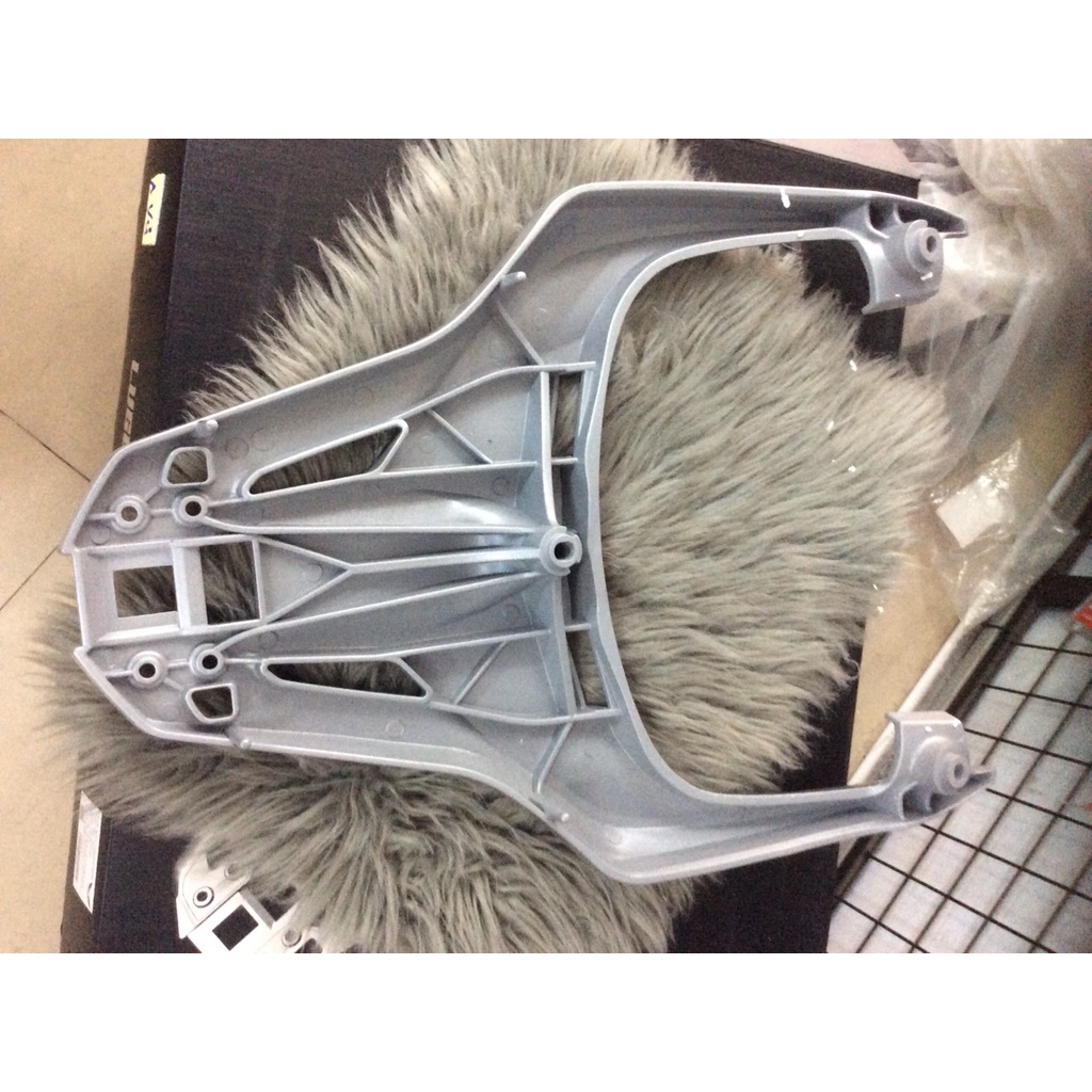 Tay dắt sau sh 350i Nhôm