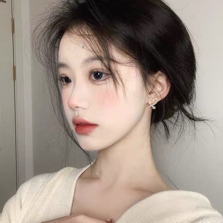 Bông tai trái tim đính ngọc trai nhân tạo sang trọng cho nữ