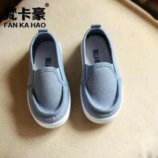 Giày lười cho bé trai và gái