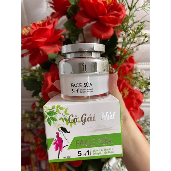 KEM FACE SỮA CÔ GÁI NÚI