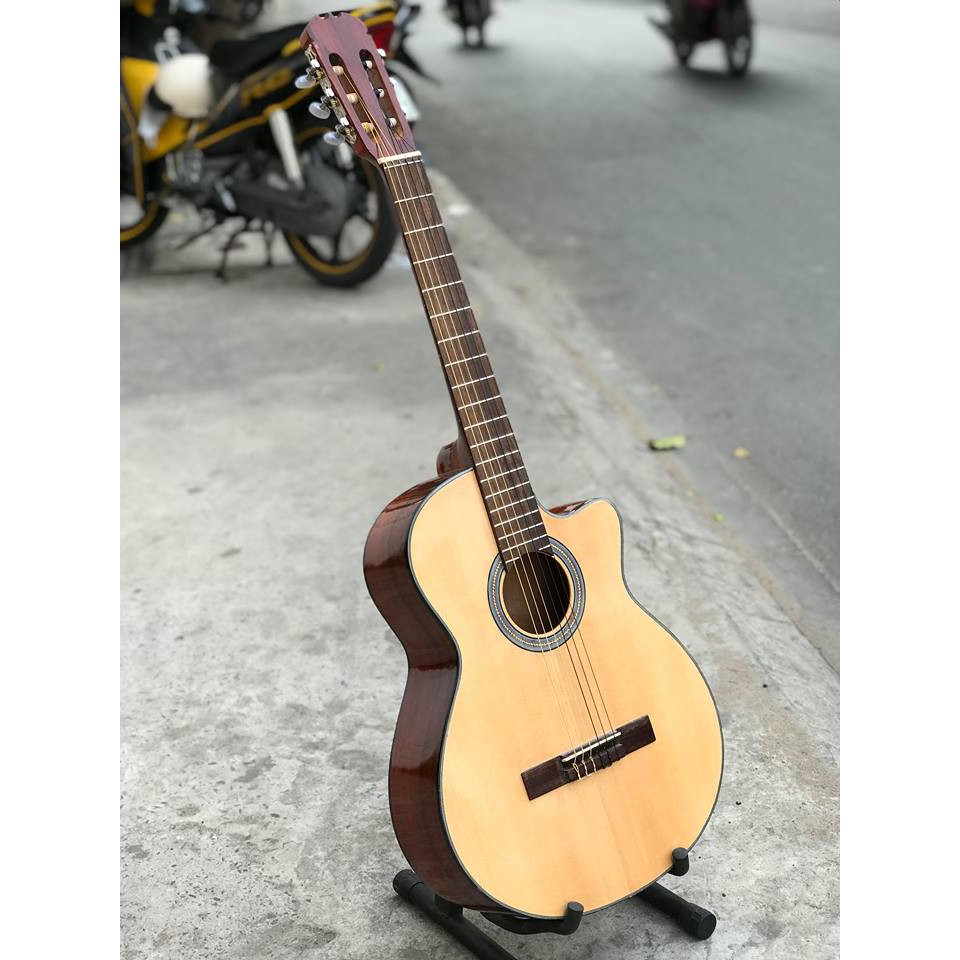 Guitar classic gỗ nguyên tấm giá cực tốt