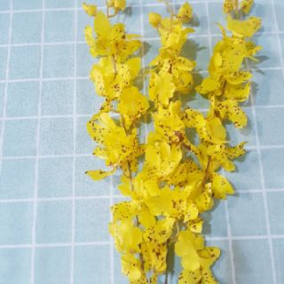 Hoa lan vũ nữ vàng lụa cao cấp hoa giả