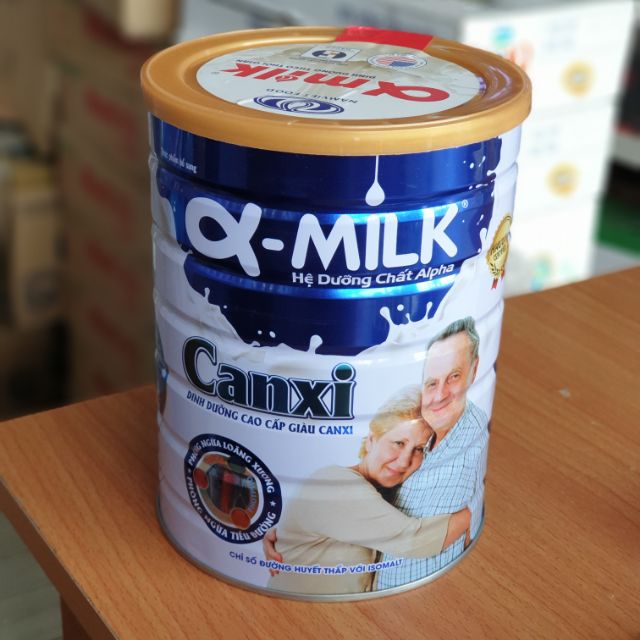 Sữa Alpha Milk can xi cho ngưòi lớn tuổi (DATE 20 Tháng)