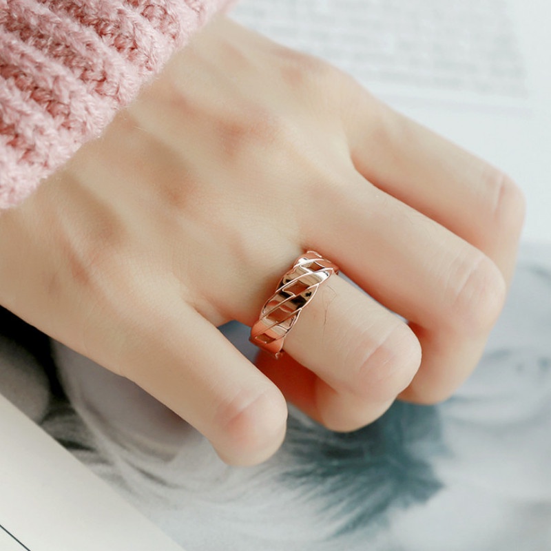 Nhẫn Kiểu Dây Xích Bản To Titan Ko Đen TT 4158