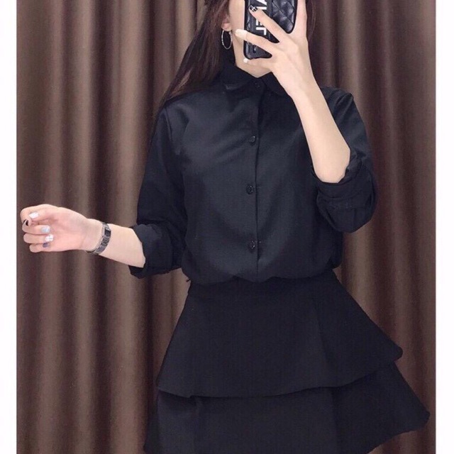 Áo sơ mi đen cổ điển