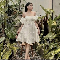 Đầm 2 dây tay phồng vải xốp xinh xắn