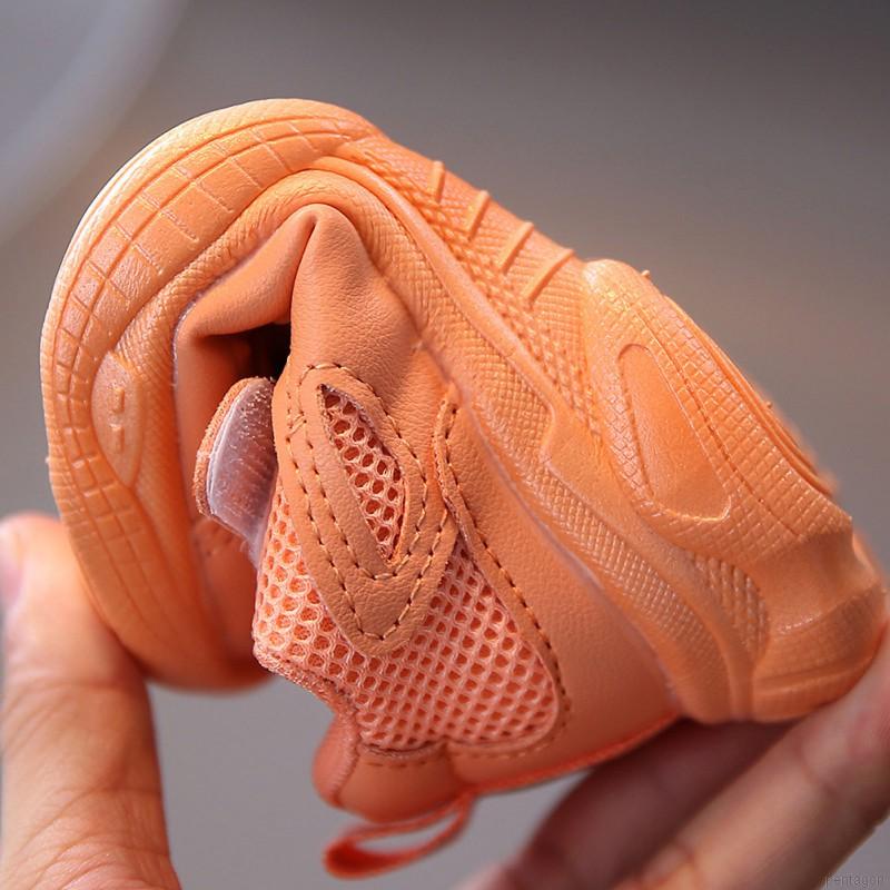 Giày Sneaker Thiết Kế Thoáng Khí Năng Động Cho Nam Và Nữ