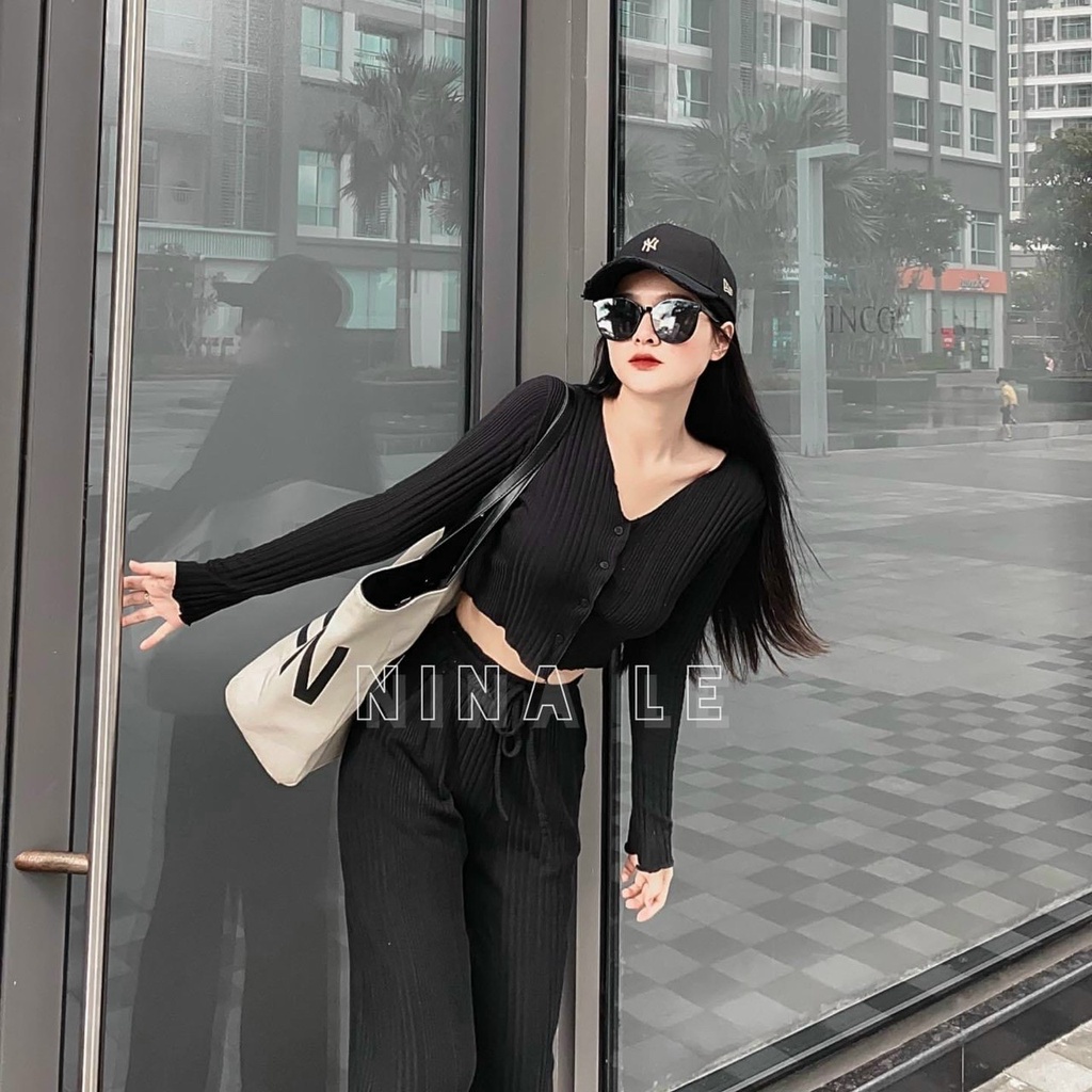 Sét bộ nữ croptop tay dài cổ V kèm quần dài ống rộng trẻ trung, năng động thời trang nữ cho nàng đi chơi