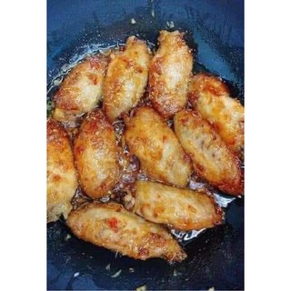 CÁNH GÀ KHÚC GIỮA
