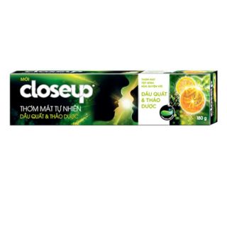 Kem Đánh Răng Dạng Gel Closeup Thơm Mát Tự Nhiên Dầu Quất & Thảo Dược (180g)