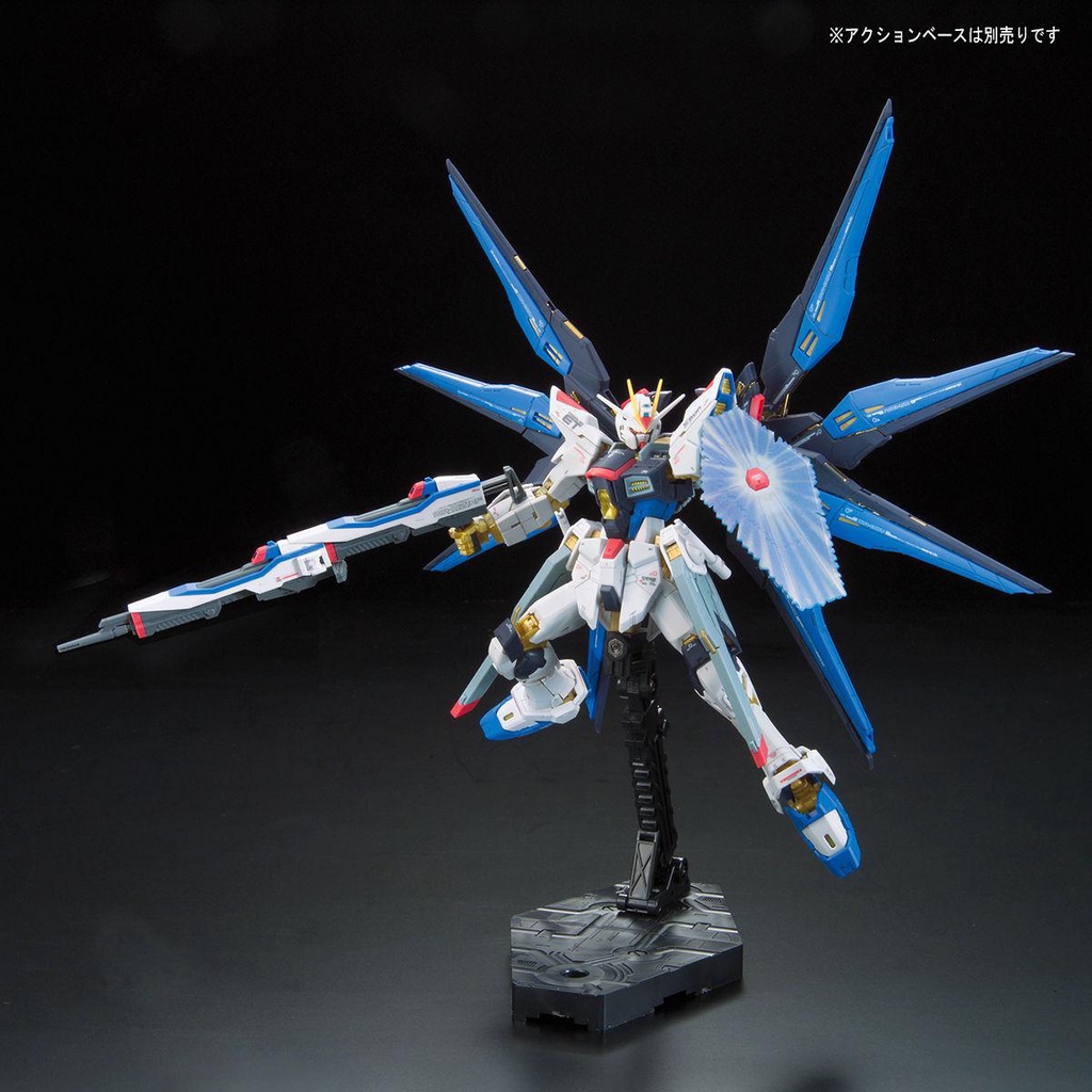 Mô Hình Gundam RG Strike Freedom ZGMF-X20A Bandai 1/144 Seed Destiny Đồ Chơi Lắp Ráp Anime Nhật