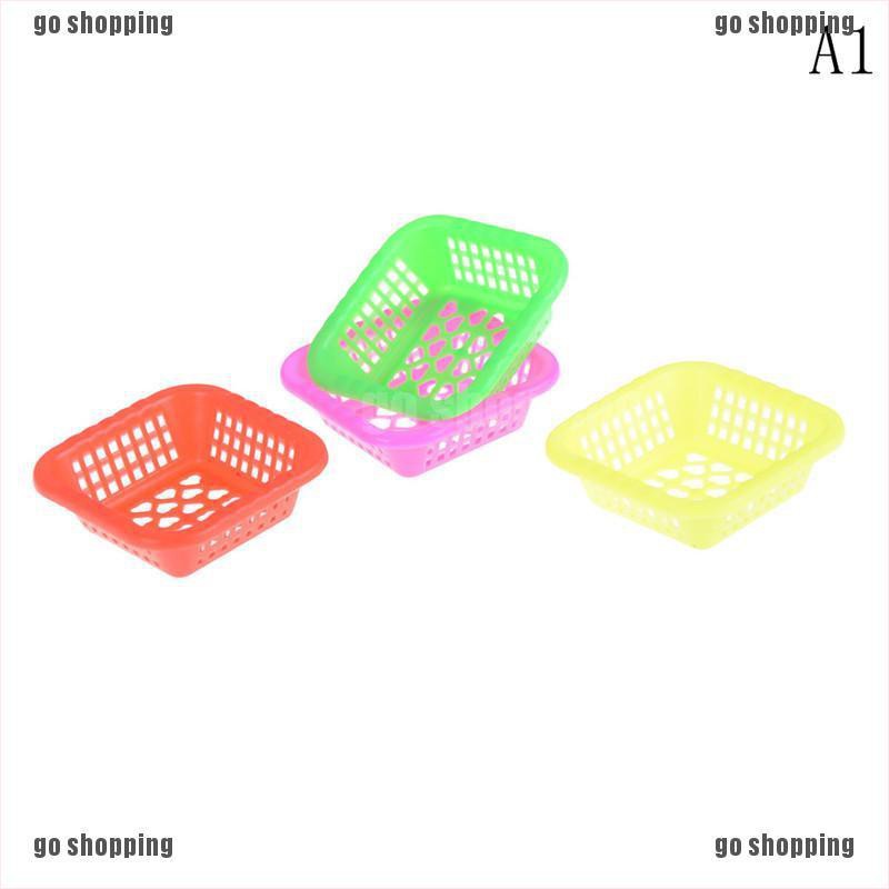 {go shopping}4PCS 1:12 Round/ Square Baskets Doll House Miniature Accessories